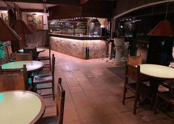 Eduardos Park Hotel - Próximo ao Animália