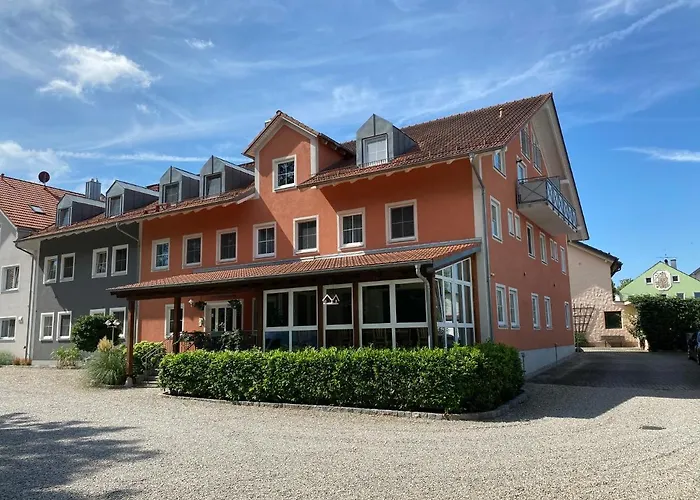 Hotel-Pension Scharl Am Maibaum