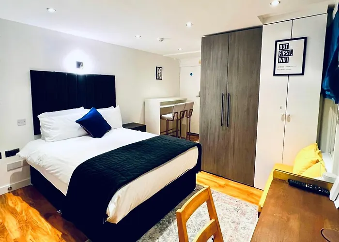 Cambridge House Hotel