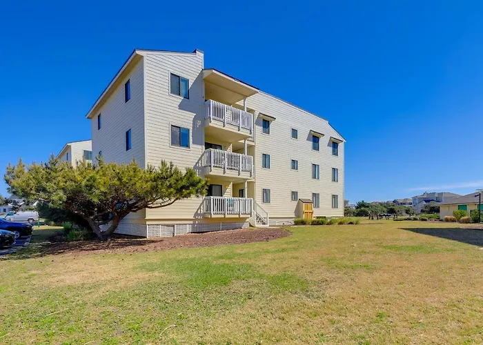 Emerald Isle Vacation Rental W/ Resort Pool!