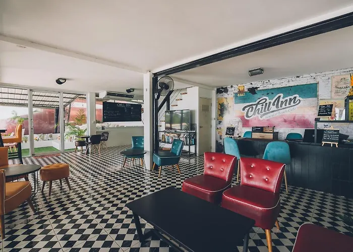 Chill Inn Lamai Hostel & Beach Cafe