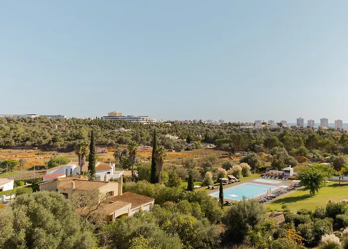 Aparthotels in Alvor