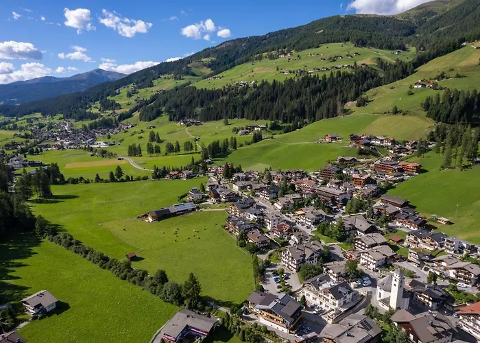 Hotel Holzer