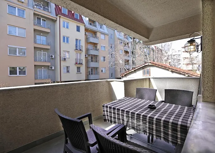 Hostel 42
