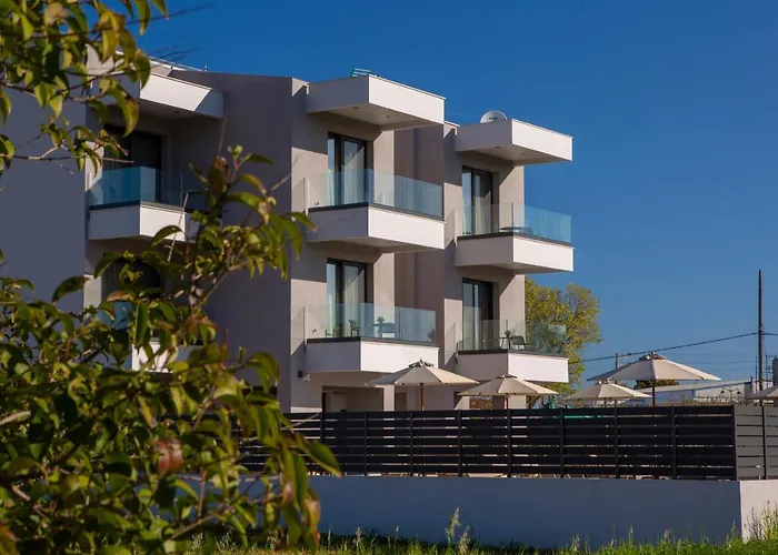 Arente Apartments
