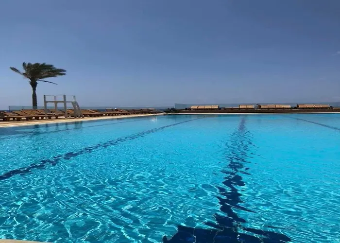 Castel Mare Beach Hotel&Resort