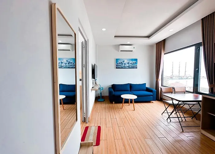 Aqua Seaview Hotel