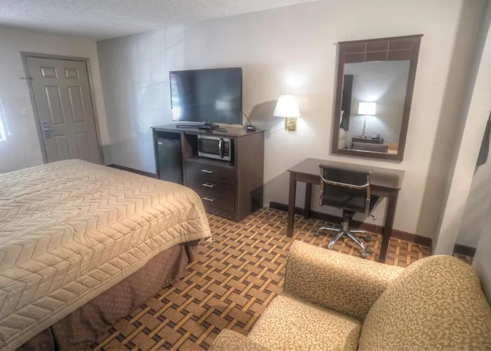Amerivu Inn & Suites - Helen - Downtown