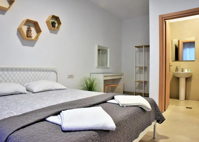 Telhinis Hotel & Apartments