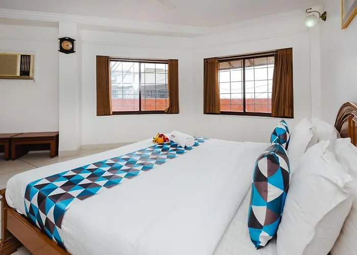 Hotel Galaxy Opp Surat Railway Station