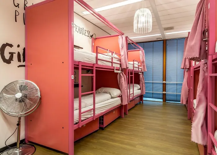 Hostelle - Women Only Hostel Amsterdam