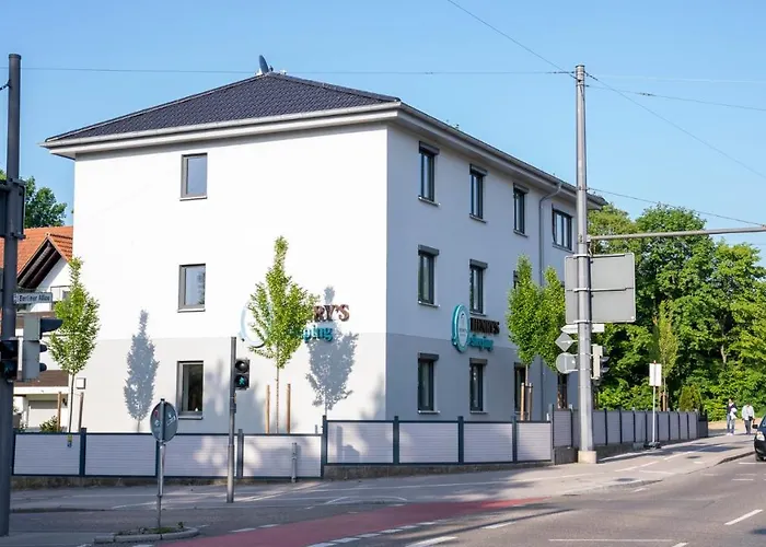 Henrys Sleeping am Augsburger Eiskanal