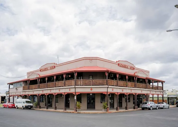 Commercial Hotel