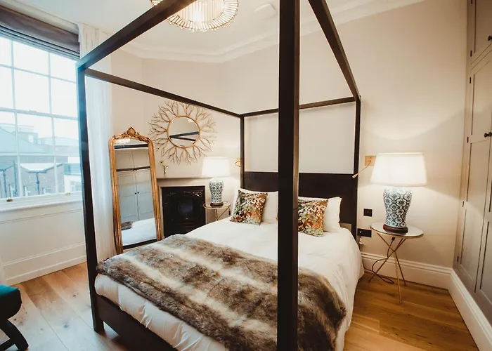 Aparthotels in Chester