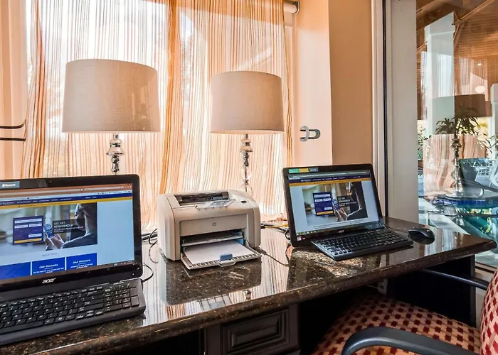 Best Western Plus Corning Inn