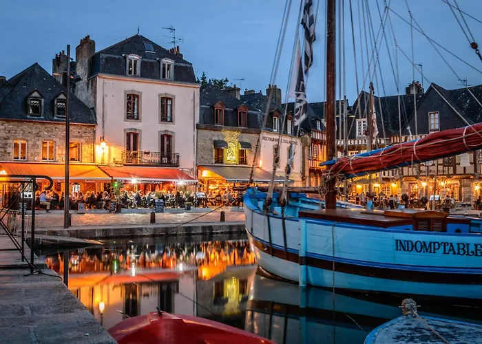 Kyriad Auray