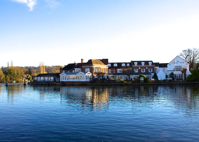 Macdonald Compleat Angler