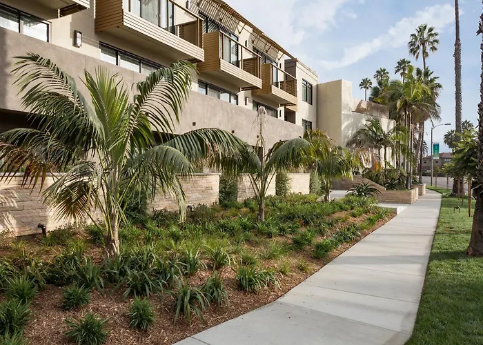 Holiday Inn Express And Suites La Jolla - Windansea Beach, And Ihg Hotel