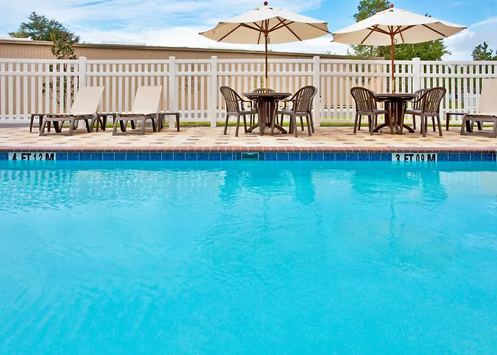 Holiday Inn Express Crystal River By Ihg