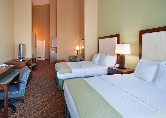 Holiday Inn Express & Suites Logan By Ihg