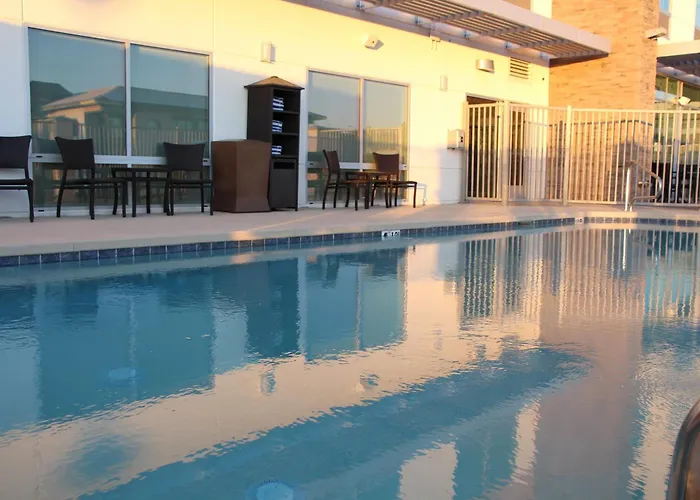 Holiday Inn Express & Suites - Phoenix - Airport North By Ihg