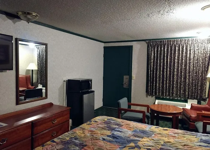 Kensington Inn - Howell