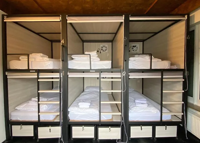 Capsule Hostel By Staystay