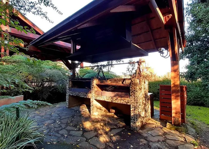 Hotel Y Cabanas Lago Ranco - Caja Los Andes