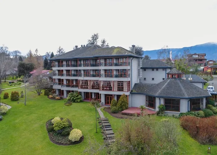 Hotel Y Cabanas Lago Ranco - Caja Los Andes