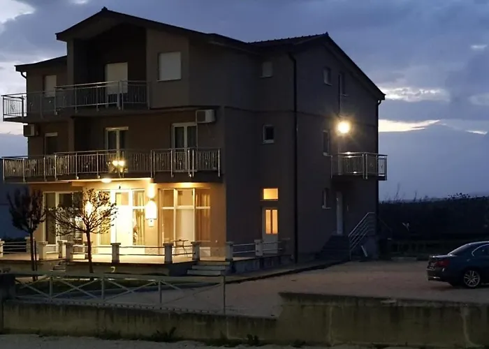 Villa Aurora