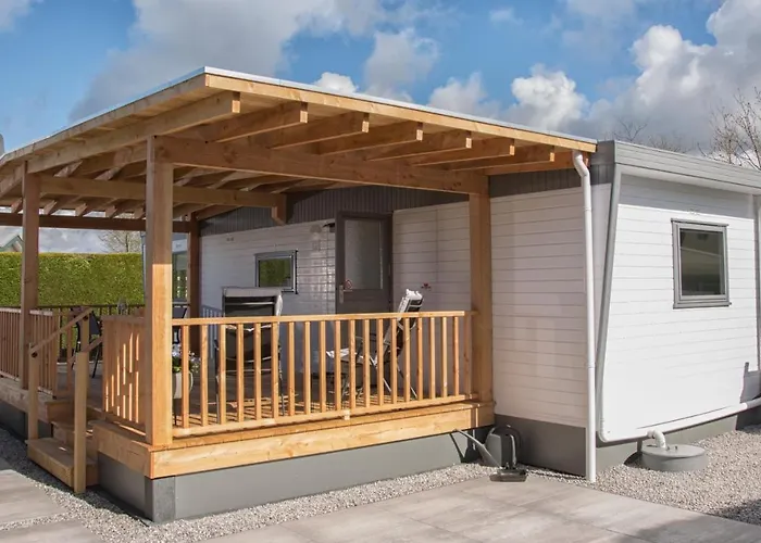 Thuizinouddorp Chalet Oester No 29 & Chalet Parel No 30