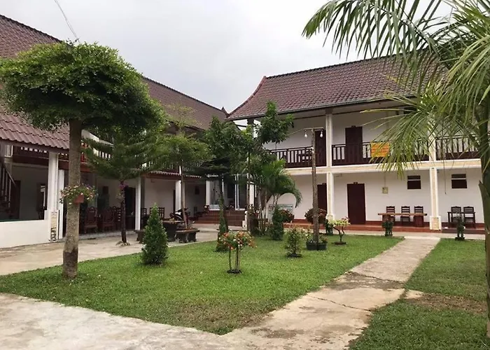 Riverside Garden Hostel