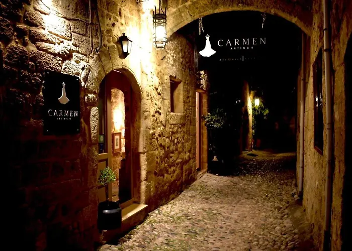 Carmen Art Hotel