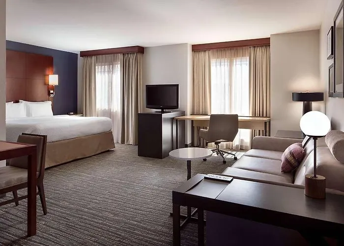 Sonesta Es Suites