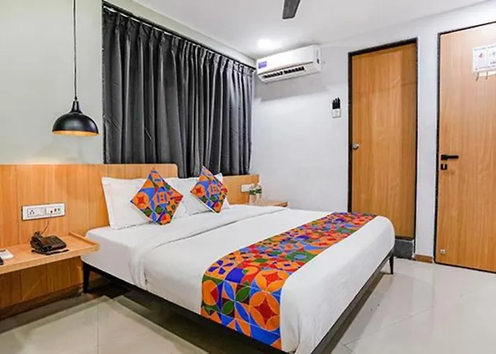 Fabhotel Saarthi Inn