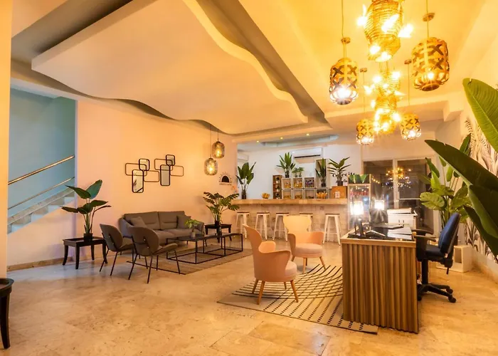 Marinn Tropical Vibes Hotel