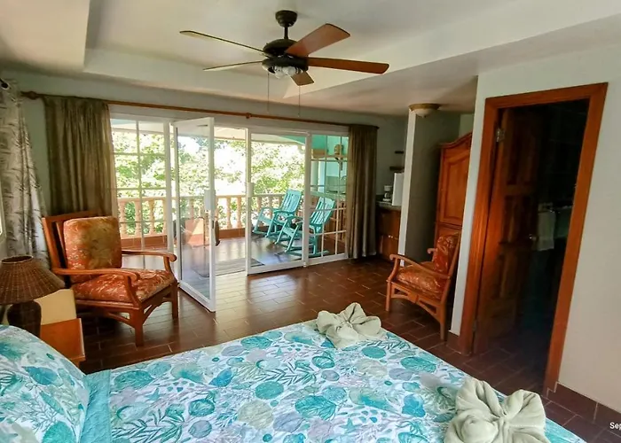 Villas At Gone Fishing Panama Resort