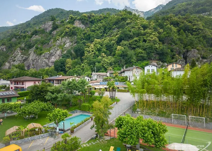 Bamboohouse Motel Riazzino