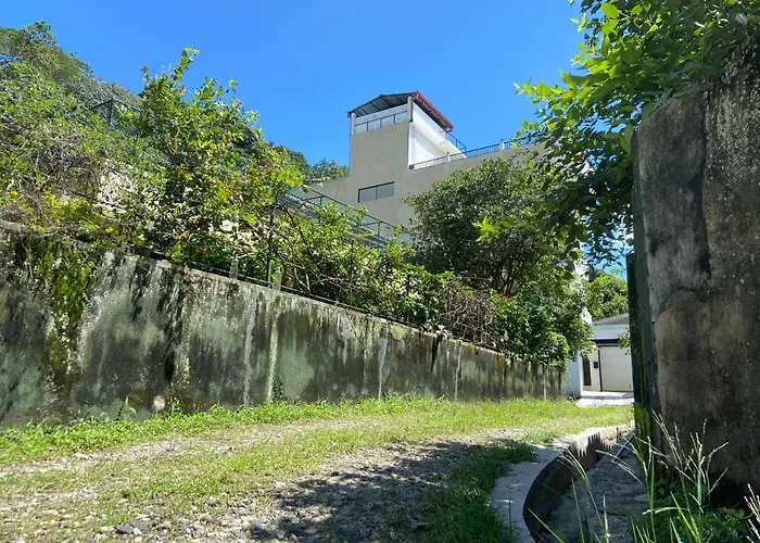 Aurelia Inn
