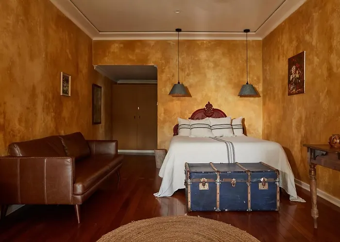 Eltham Hotel Nsw