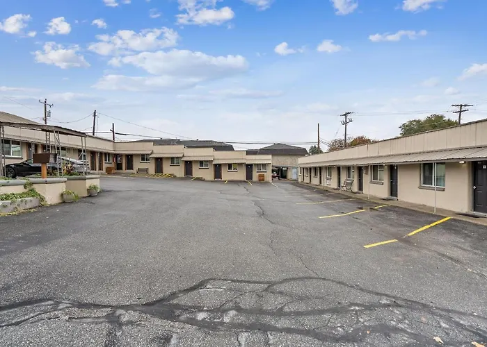 Selkirk Motel