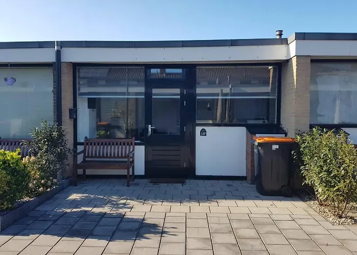 Zomerhuisje 18K - 1 Km Van Het Strand