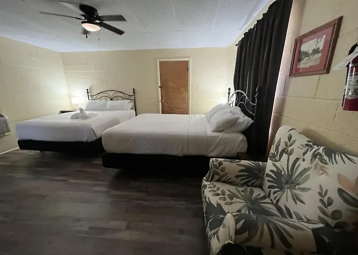 Ji9 - Queen Guest Room At The Joplin Inn