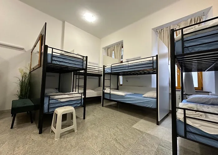 Hostel Opera