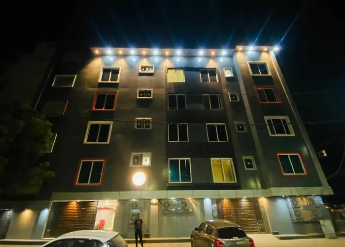 Townhouse Rohini Near Rithala Metro Station