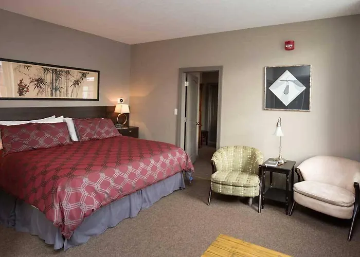 Dodici Night Suites