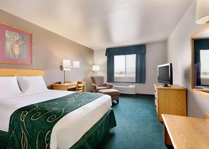Travelodge By Wyndham Yermo