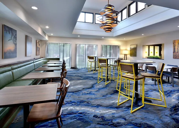 Fairfield By Marriott Inn & Suites Charlottesville North