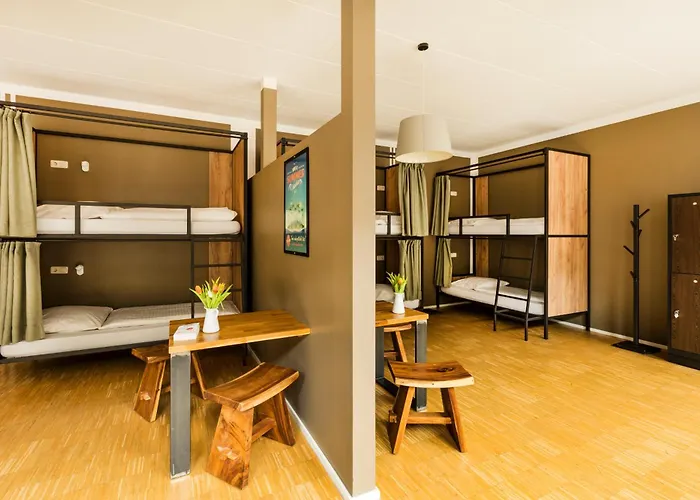 Five Reasons Hostel & Hotel