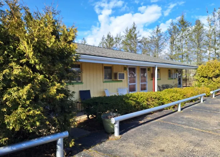 Emporium Motels